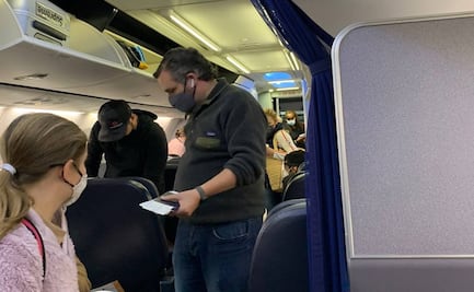 Mientras Texas sufre nevada y sin luz, el senador Ted Cruz es captado en un avión rumbo a Cancún