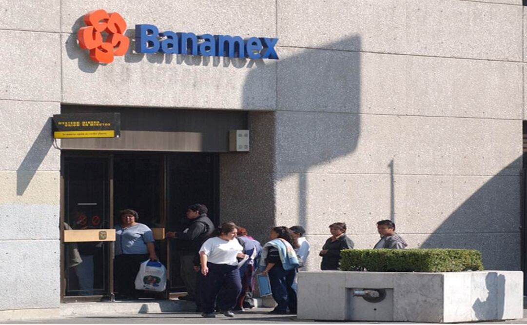 Banamex prevé mejores ventas de Sanborns en 2015