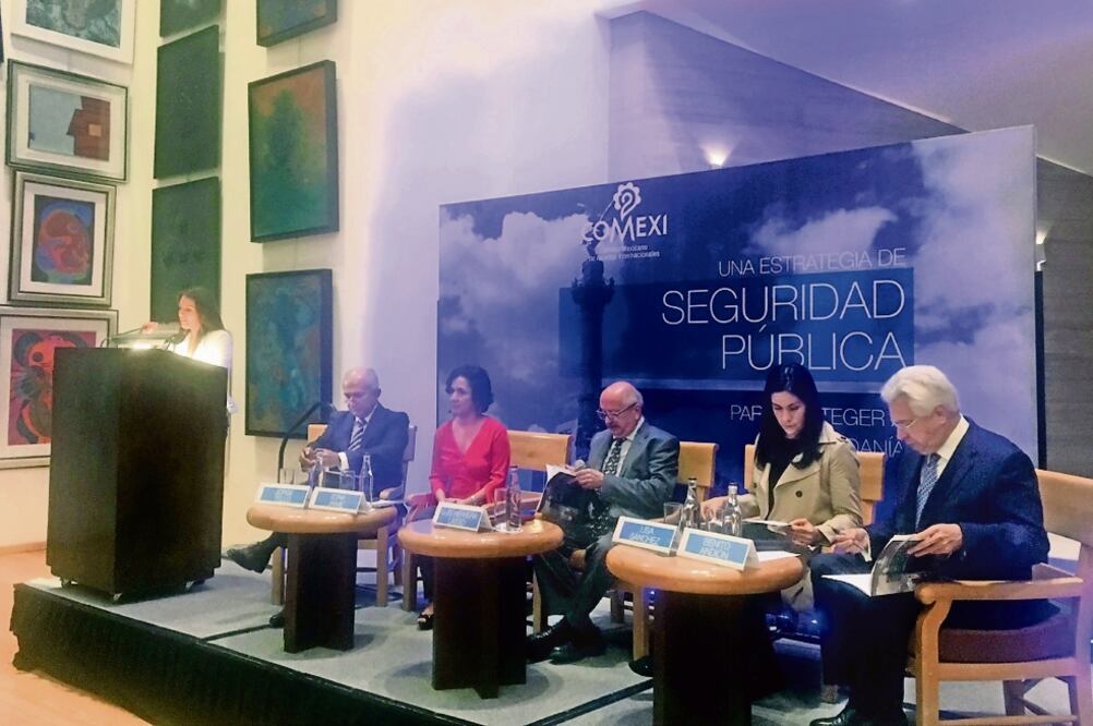 Jorge Tello Peón, Edna Jaime, Luis Herrera Lasso, Lisa Sánchez y Benito Andión propusieron la creación de un plan de seguridad transexenal. Foto: TOMADA DE TWITTER