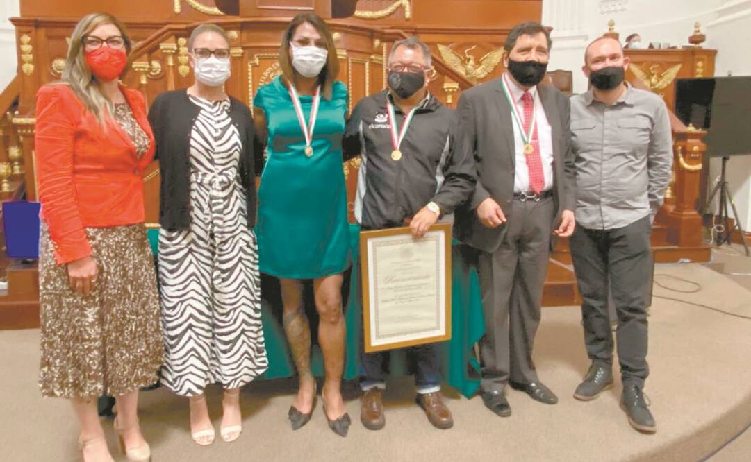 El Congreso de la Ciudad de México otorgó la Medalla al Mérito de Derechos Humanos 2020. Foto: Tomada en Twitter.