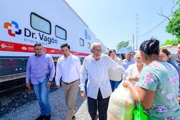 Nayaritas tendrán servicios médicos gratuitos; Miguel Ángel Navarro destaca colaboración con “Dr. Vagón”