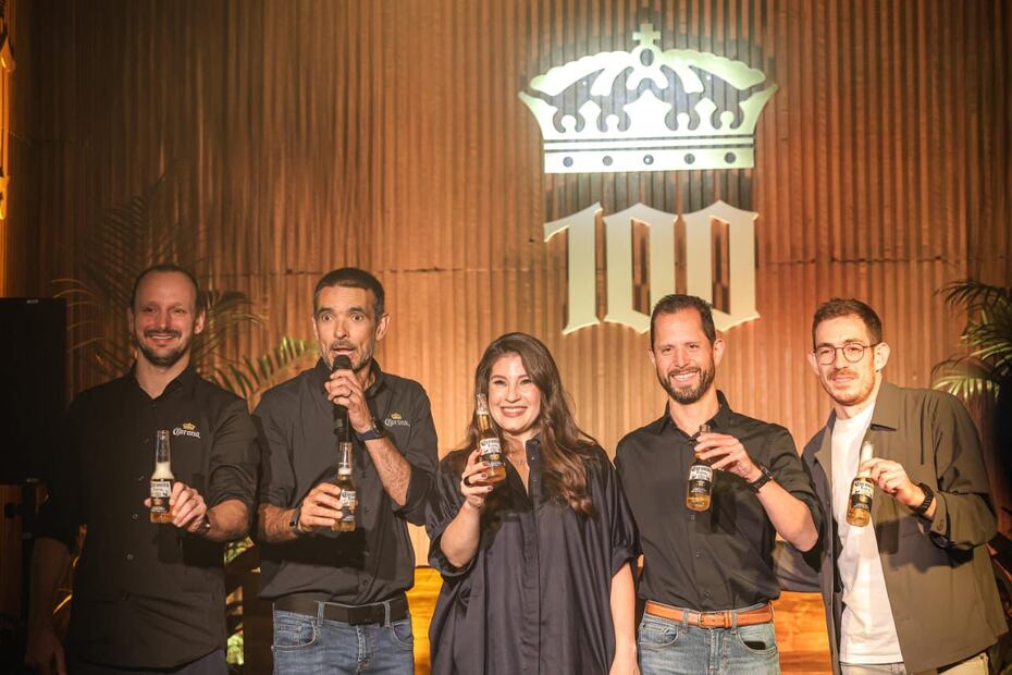 Yune Aranguren, directora de marketing de Corona, destacó que la marca ha mantenido sus valores intactos durante 100 años y que hoy es un ejemplo de la calidad mexicana que inspira a colaboradores y consumidores por igual.
Foto: El Universal