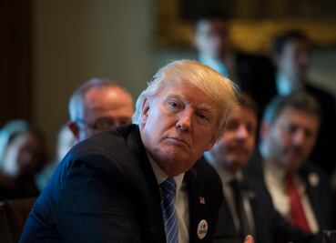 Gobierno de Trump ordena endurecer estándares para visas: NYT