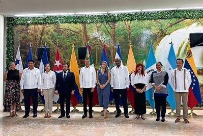 Cumbre apagada; apagón en Palenque con AMLO e invitados de honor