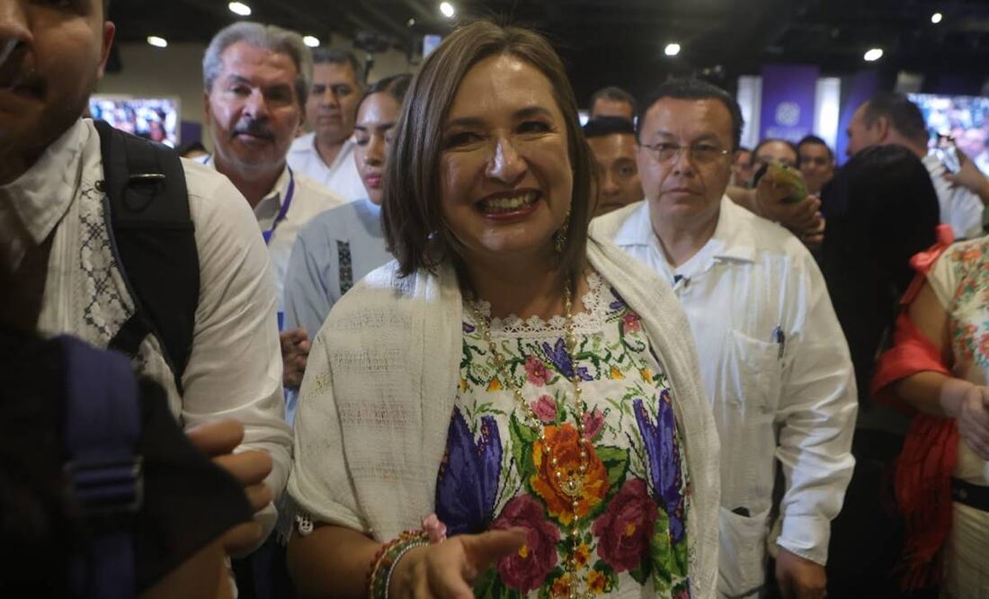 Gálvez Ruiz dijo que, en caso de ganar la Presidencia, incluirá a Mauricio Vila en su gabinete. Foto: Gabriel Pano / EL UNIVERSAL