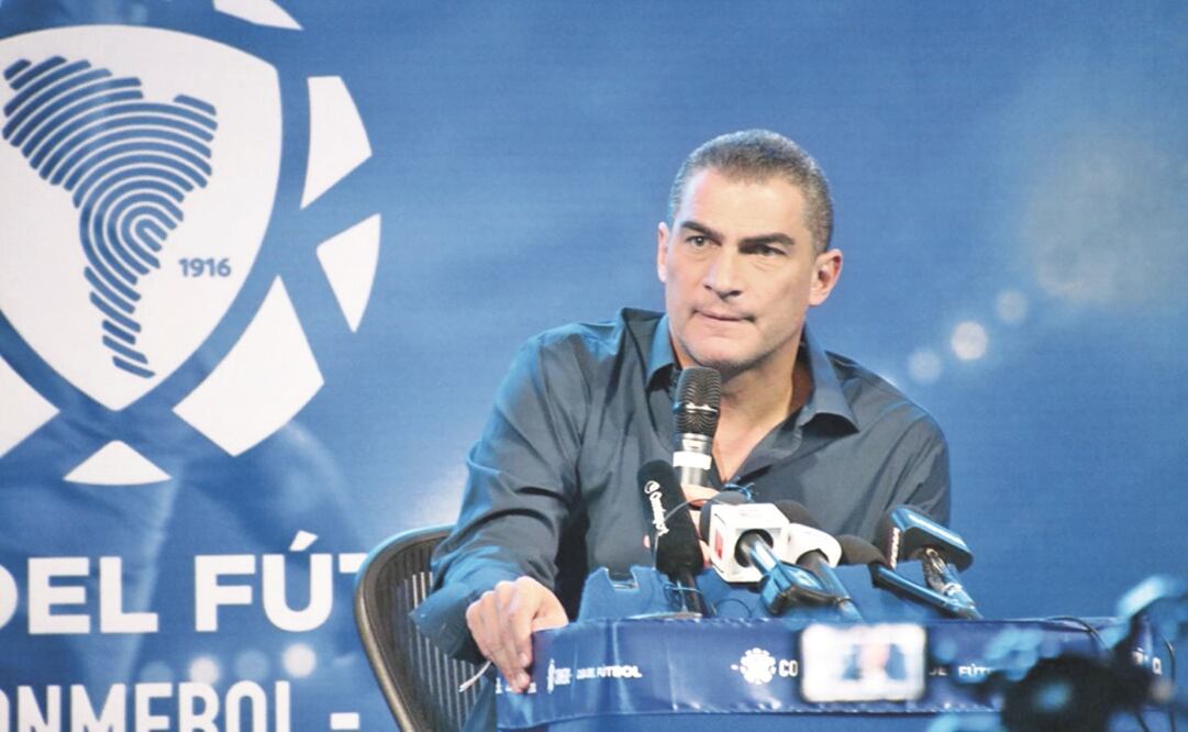 Faryd aplaude que al arquero mexicano se les “resbalen” las críticas. (GERARDO VELÁZQUEZ DE LEÓN. EL UNIVERSAL)