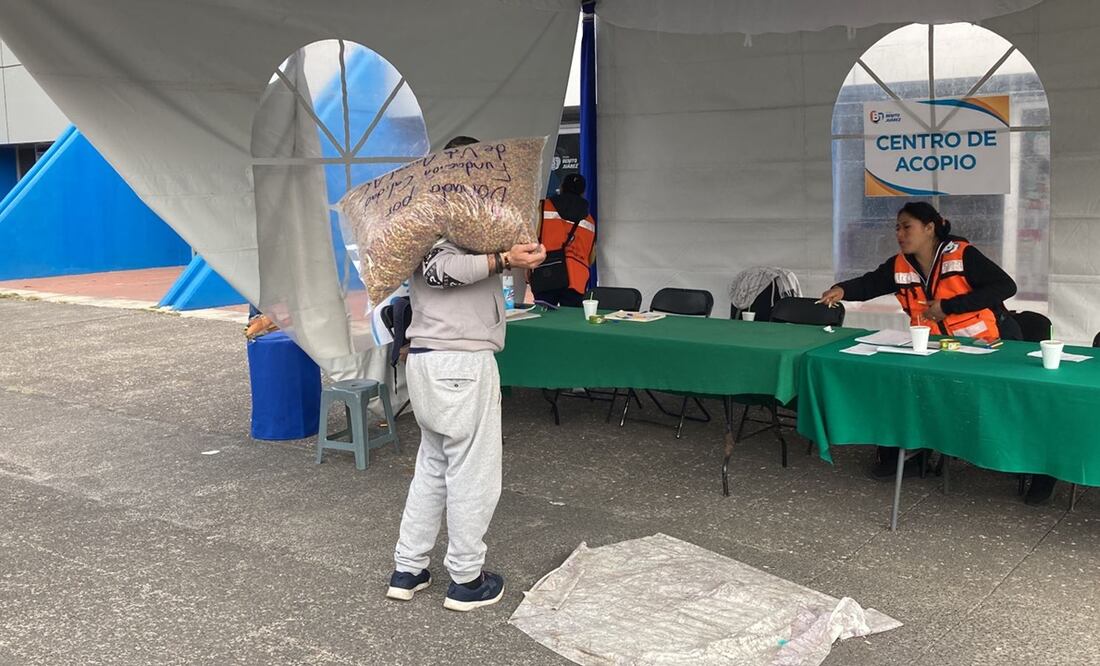 Donan croquetas a perritos de Guerrero