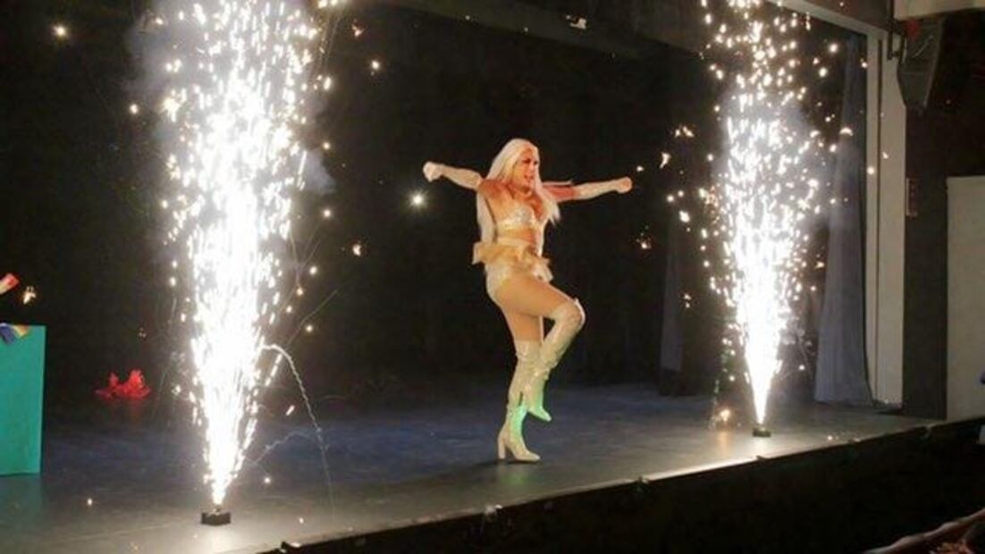 FARO Azcapotzalco se convierte en un espacio de visibilidad y reflexión trans con cine, lipsync y conversatorio drag/trans. Foto: Cortesía. Alexa Cuerva Instagram.