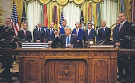 EU va contra el turismo de maternidad; Trump crea grupo para localizar embarazadas, intermediarios y cancelar visas