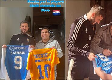 André-Pierre Gignac y Salvador Cabañas intercambian playeras de América y Tigres
