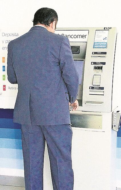 Regist ro. Al cierre de 2018 sumaban 17 mil 920 sucursales bancarias, 54 mil 514 cajeros automáticos y más de un millón de terminales punto de venta en el país. ARCHIVO EL UNIVERSAL