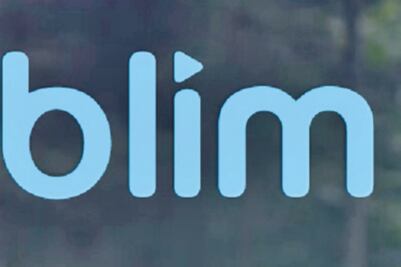 Actores de Blim se rascan con sus propias uñas