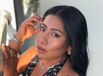 Yalitza Aparicio muestra cómo llevar un look elegante con shorts