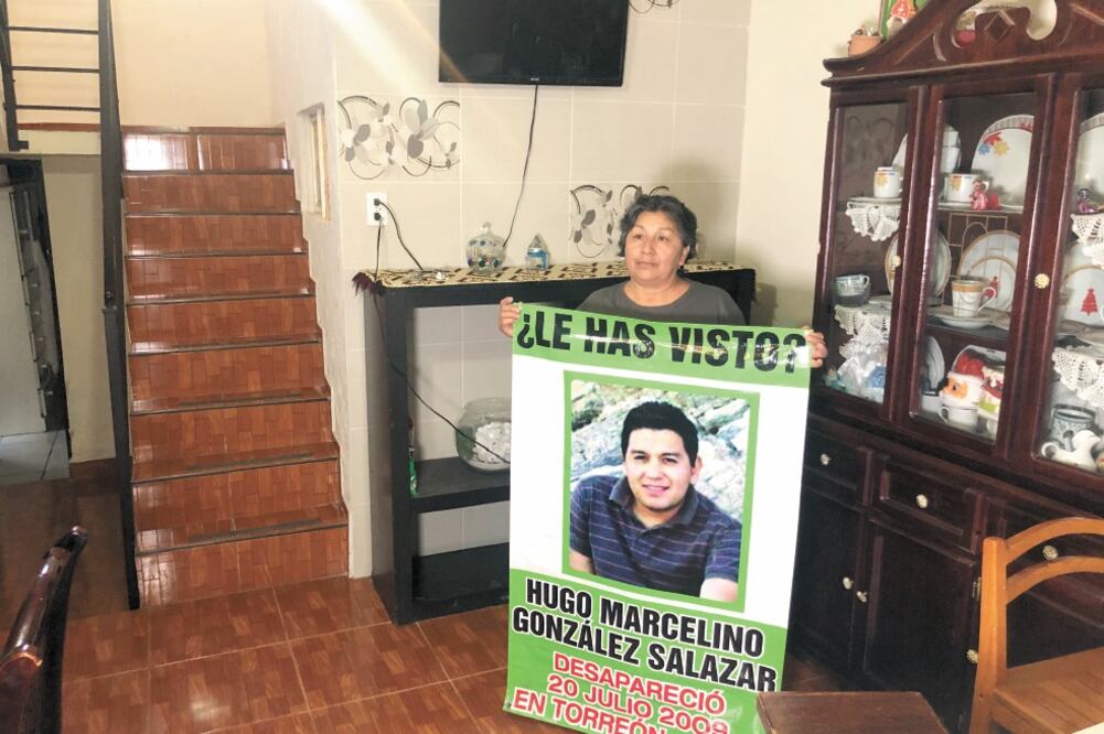 Al inicio María Elena emprendió sola la búsqueda de su hijo, quien se sumó a los 40 mil mexicanos desaparecidos en el país; luego se unió a un colectivo. Foto: FRANCISCO RODRÍGUEZ. EL UNIVERSAL