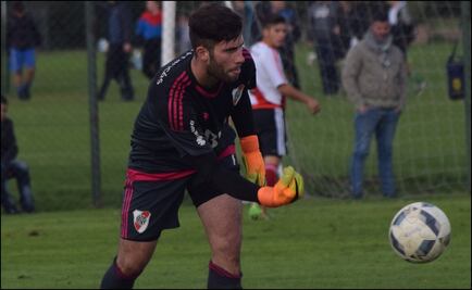 Exportero de River Plate busca trabajo en Twitter