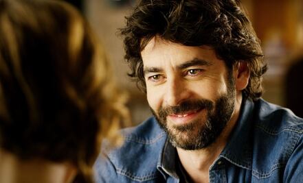 La comedia romántica en Netflix que dura 99 minutos que seguro te conquistará