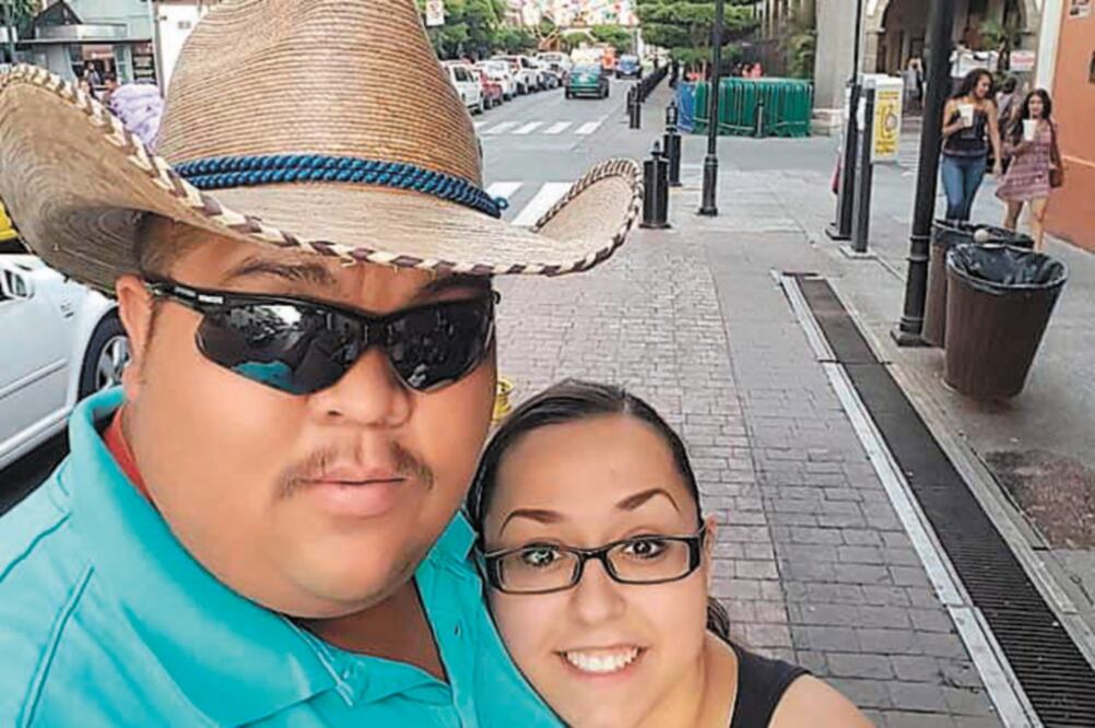 Uno de los casos. Guillermo García y su esposa Jessica Cocoa fueron heridos en el tiroteo; Memo está en estado crítico. Foto: CORTESÍA