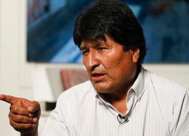 Evo Morales acusa al expresidente Mesa de atacar "con falacias" su condición de asilado