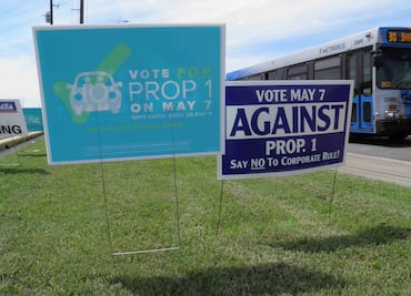 Uber y Lyft suspenden servicio en Austin