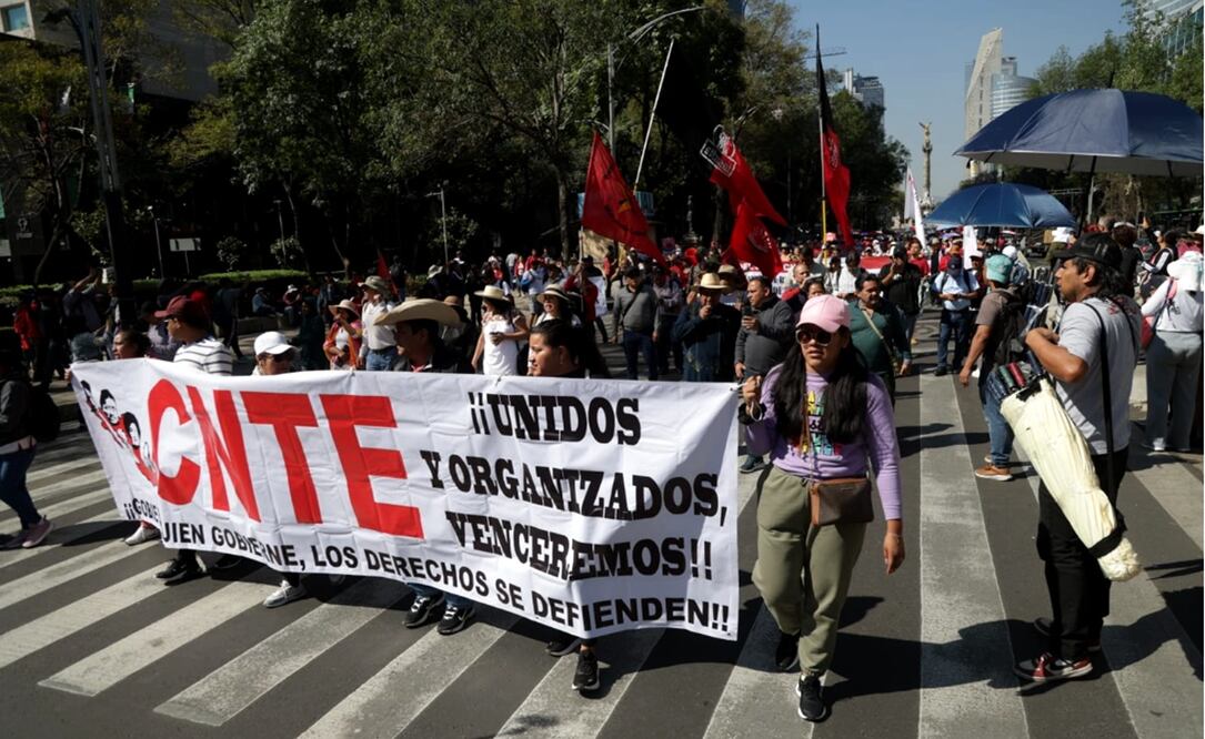 CNTE marcha al Zócalo contra iniciativa de Sheinbaum a Ley del ISSSTE. Foto: Carlos Mejía/EL UNIVERSAL