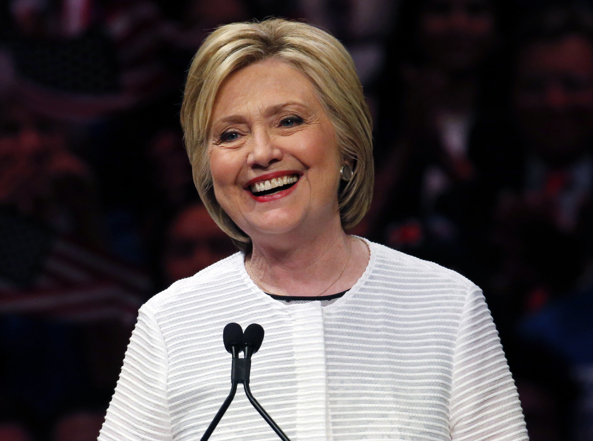 Hillary Clinton tacha a Trump de “demagogo”