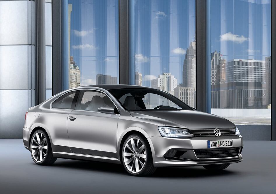 Este coupé era un híbrido que inauguró una nueva etapa de diseño en la marca.