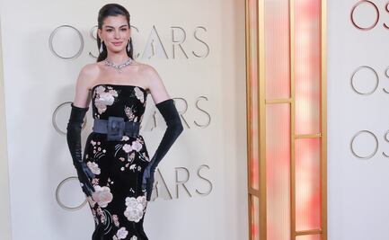 Famosos iluminan con elegancia la alfombra del Oscar