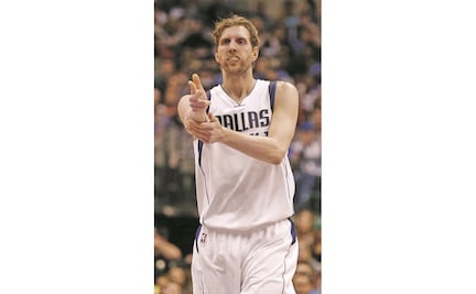 Nowitzki pone cerca a Dallas