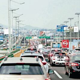 Morena va por gratuidad de segundos pisos