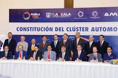 Constituyen nuevo clúster de la industria automotriz