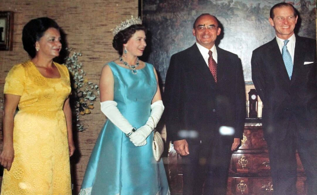 María Esther Zuno de Echeverría y el Presidente, con la Reina Isabel II y el Príncipe Felipe. 1973. Foto: ESPECIAL