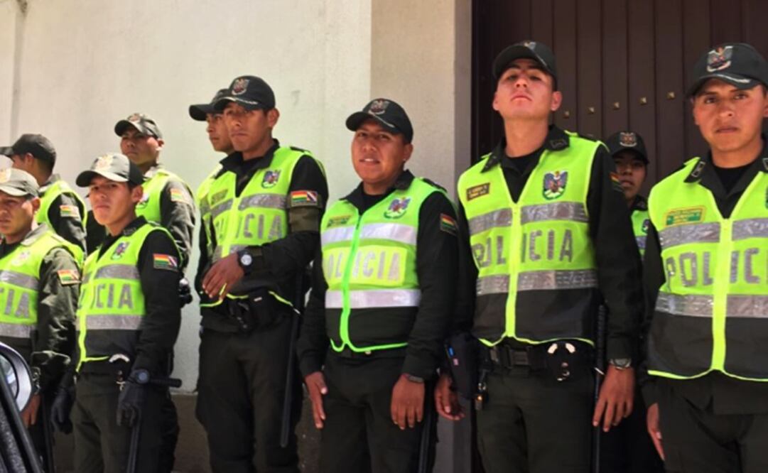 Mexican diplomats have shared evidence through social media - Photo: Taken from @maximilianoreyz’s Twitter account