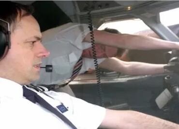 SOS, piloto succionado: La historia del milagroso rescate de Tim Lancaster