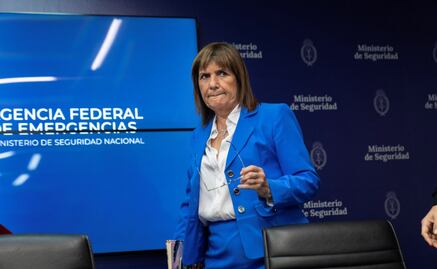 Reporteros gráficos piden renuncia de la ministra de Seguridad argentina, tras ataque a fotógrafo en protesta de jubilados