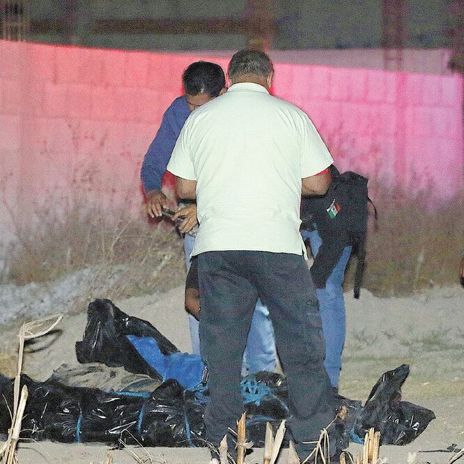 Tres cuerpos fueron encontrados dentro de bolsas de plástico con señales de violencia y un mensaje firmado por Los Sinaloenses. ESPECIAL