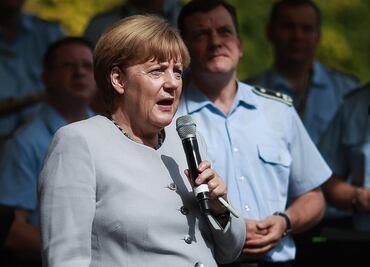 Angela Merkel no aclara rumores sobre posible reelección