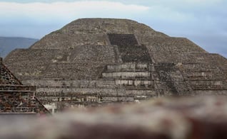 Ataque en Teotihuacán genera reacción internacional; gobiernos activan apoyo a sus ciudadanos