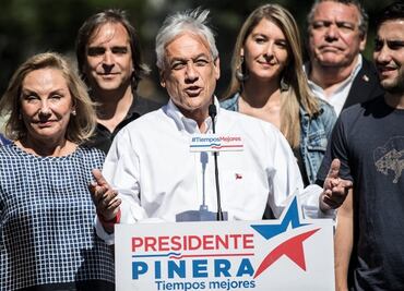 Chilenos votan para elegir presidente; sondeos ubican a Piñera como favorito