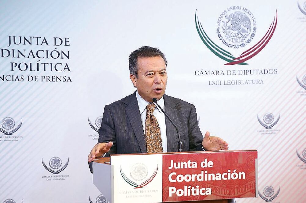 El coordinador del PRI en la Cámara de Diputados informó que la iniciativa para la cancelación del pase automático se discutirá hoy mismo (CORTESÍA)