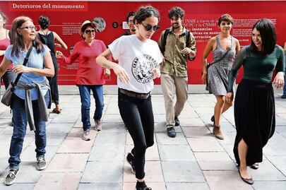 En la Secretaría de Cultura ni se mojan ni se acongojan ni bailan salsa