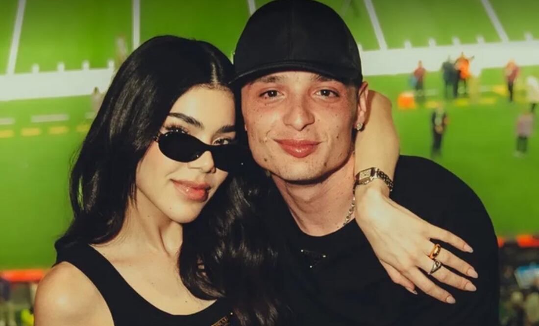 Kenia Os y Peso Pluma, muy juntitos en el Super Bowl.