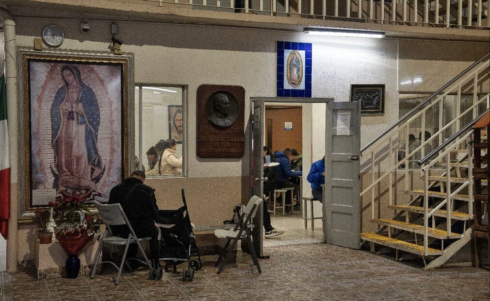 Casa del migrante, lugar de apoyo a migrantes deportados que salen de Centro de Atención “Flamingos” en Tijuana, Baja California, el 31 enero 2025. Foto: Aimee Melo/EL UNIVERSAL