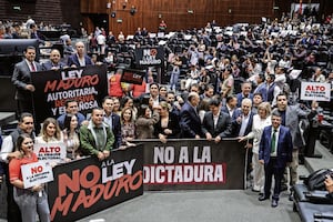 Batean reforma; hoy Sheinbaum manda Plan B electoral 