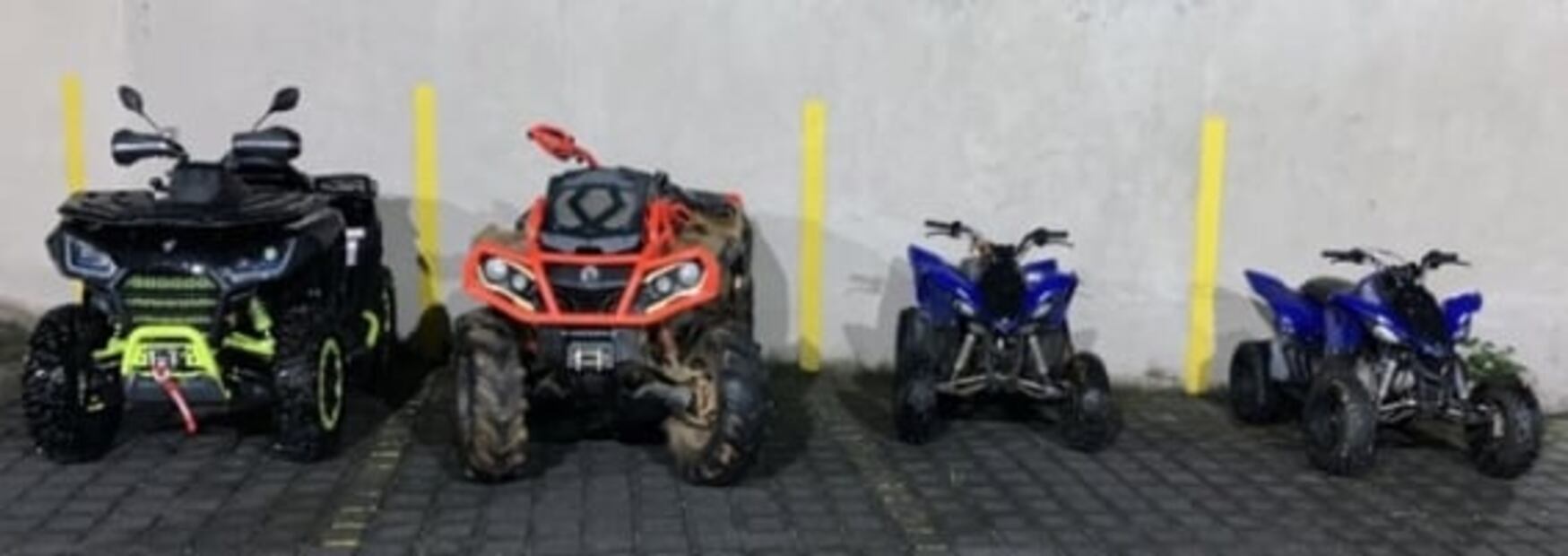 Autos de lujo que superan un monto de 4 mdp, lo incautado en siete cateos a inmuebles de grupos criminales en Edomex