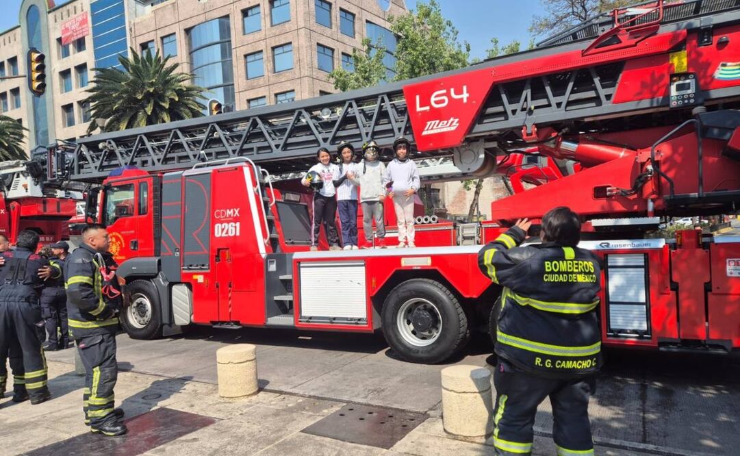 Desfile del Heroico Cuerpo de Bomberos de la Ciudad de México. Foto: Jorge Alejandro Medellín