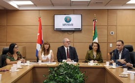 Diputados de Morena reciben a delegación cubana en San Lázaro; "el pensamiento de Fidel ilumina tiempos oscuros", expresan