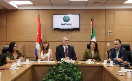 Diputados de Morena reciben a delegación cubana en San Lázaro; "el pensamiento de Fidel ilumina tiempos oscuros", expresan