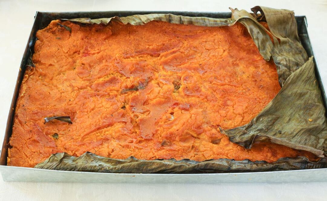 El mukbipollo es un plato tradicional yucateco que está presente en el día de muertos y navidad / Foto: istock