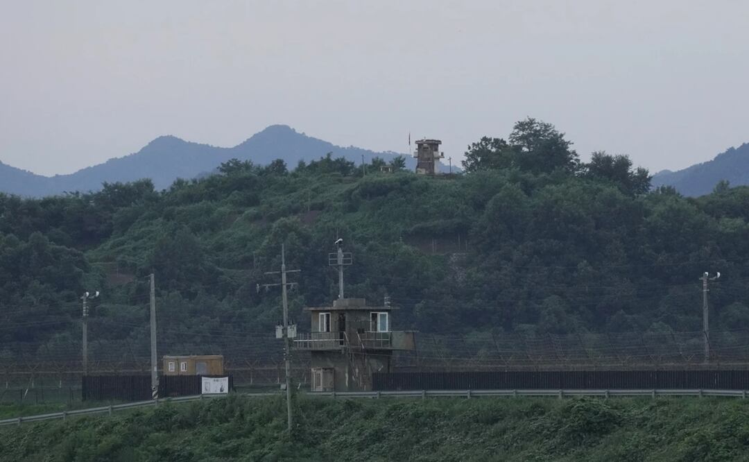 Un estadounidense ha cruzado la frontera fuertemente fortificada de Corea del Sur a Corea del Norte. Foto: AP