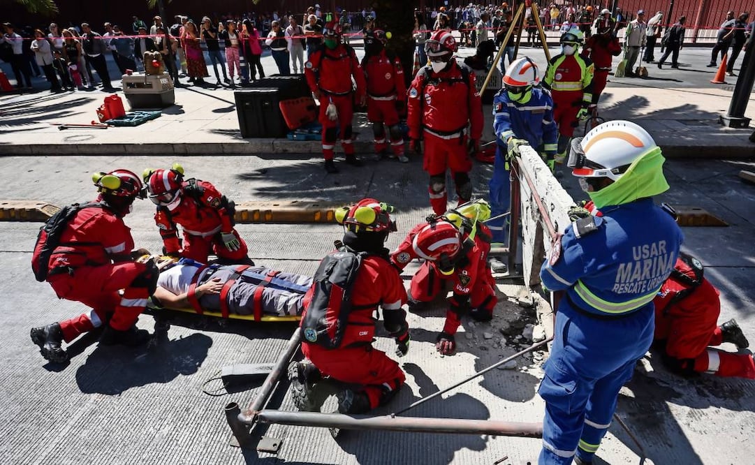 Los servicios de emergencia de la CDMX demostrarán su capacidad de respuesta ante una emergencia. Foto: ARCHIVO EL UNIVERSAL.